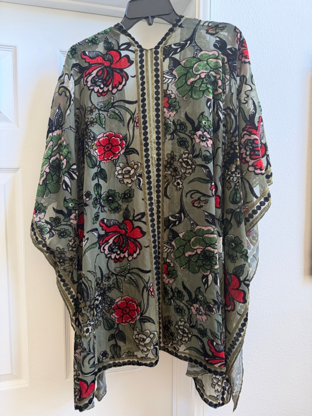 Olive Floral Embroidered Kimono Cardigan - Brand: Unknown EUC - Picture 4 of 5